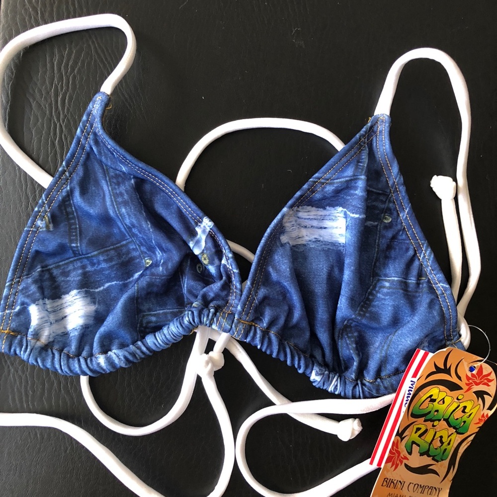 Triangle daisy duke bikini top